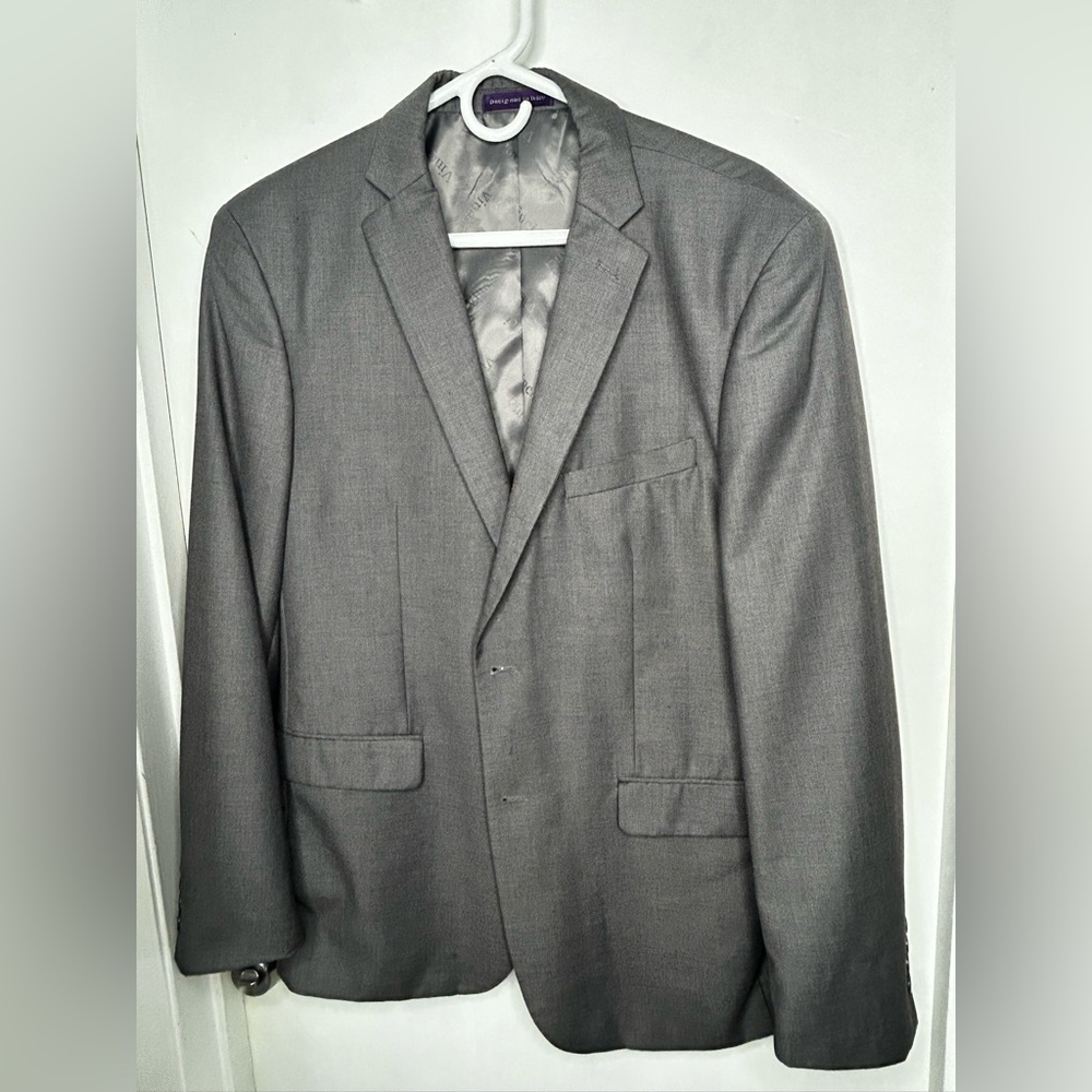 Vinci Sophisticated Gray Suit for Timeless Elegance